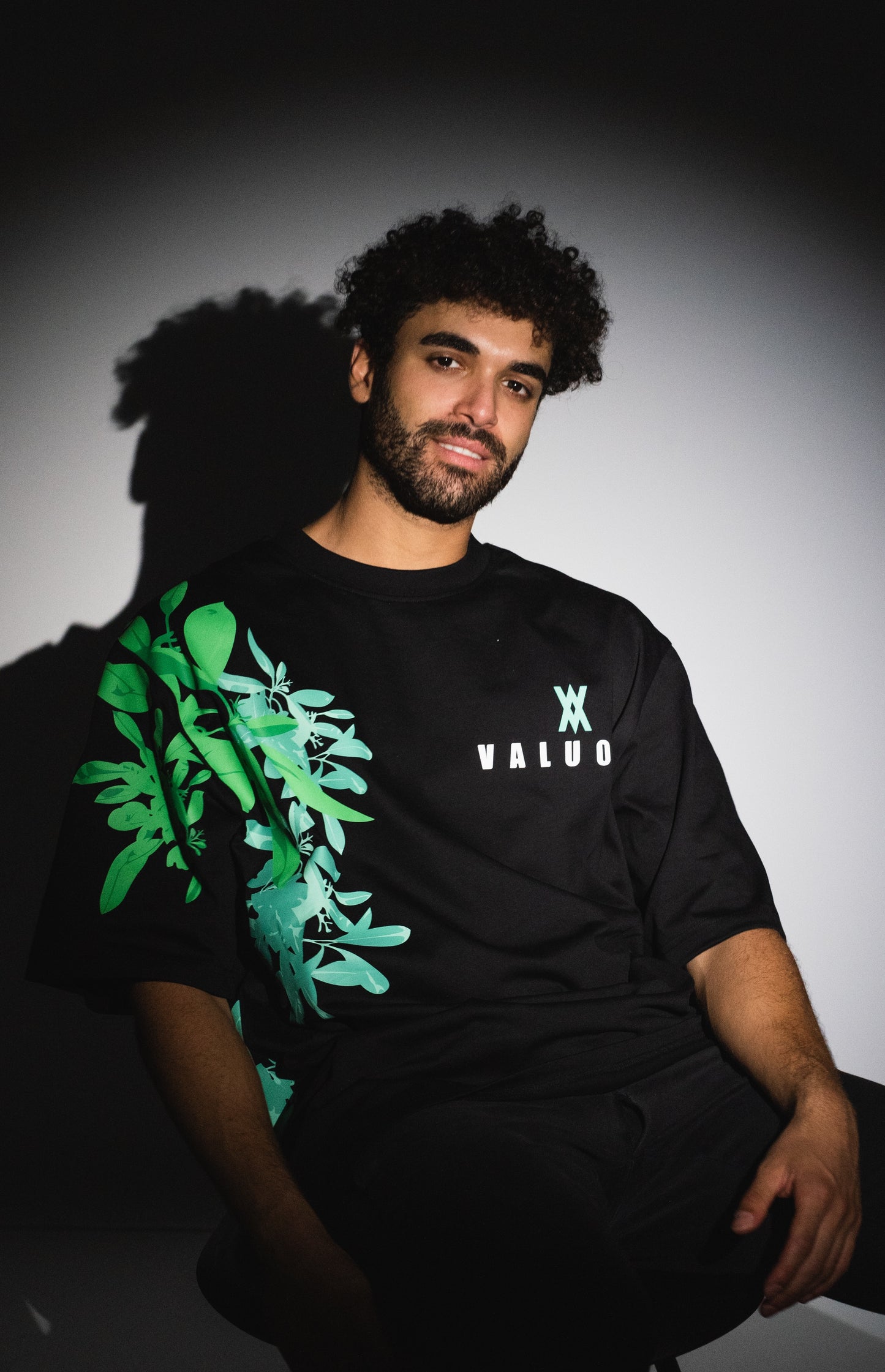 V1 T-Shirt in night black/emerald green
