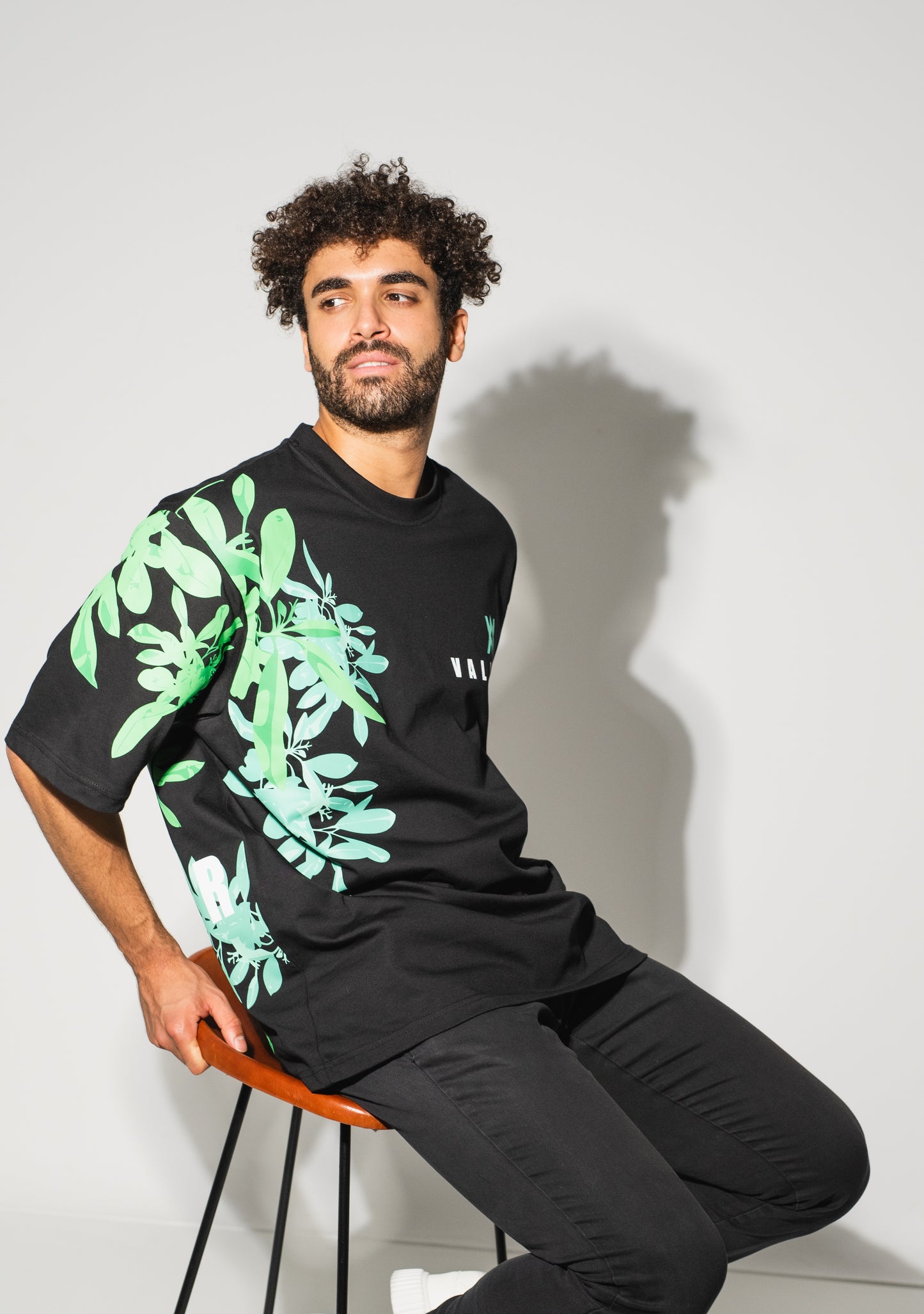 V1 T-Shirt in night black/emerald green